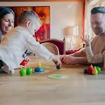 Familotel Amiamo Отель Целль-ам-Зе