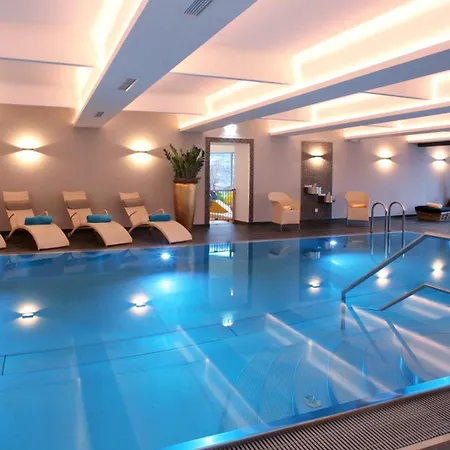 Familotel Amiamo 4* Zell am See