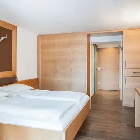 فندق فاميلوتيل أميامو 4*