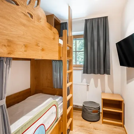 Familotel Amiamo Целль-ам-Зе